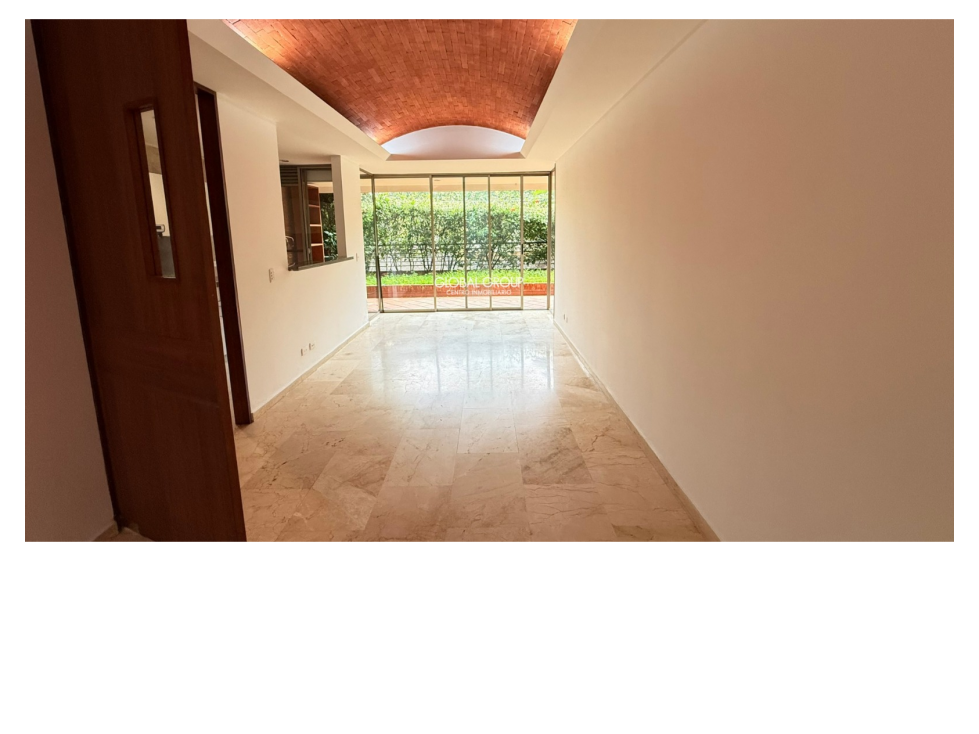 VENTA APTO HERMOSO PRIMER PISO EN LOMAS DE MENGA — foto 2