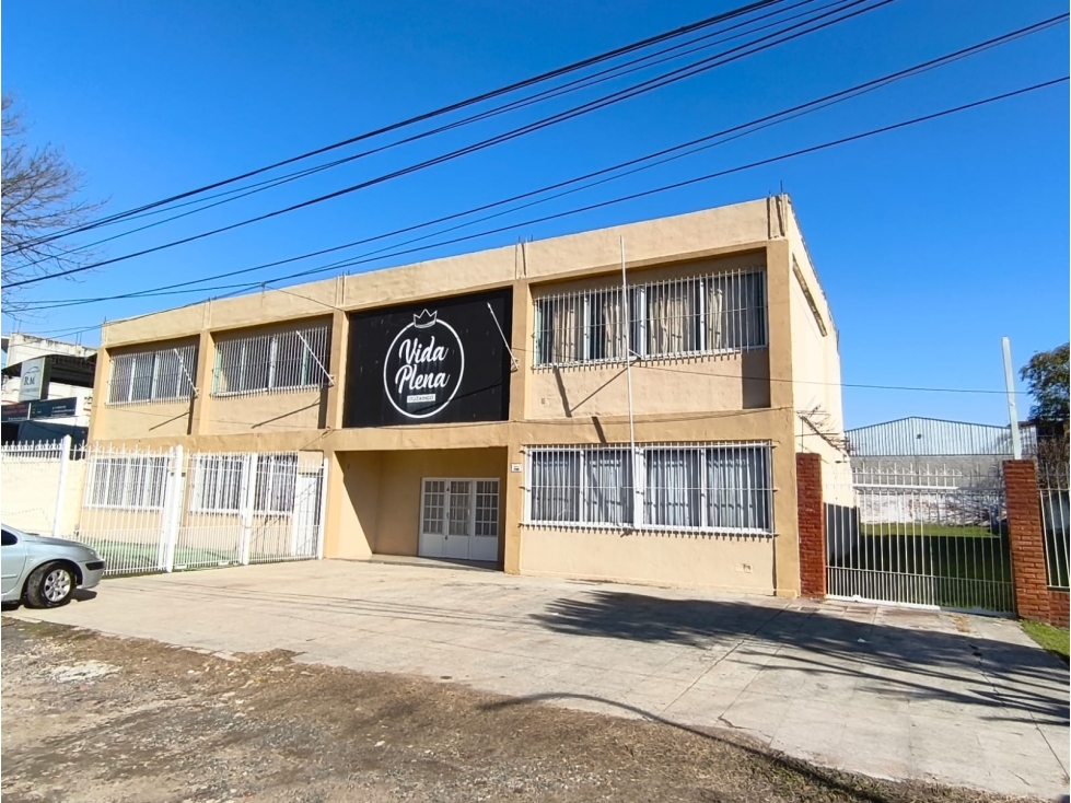 EDIFICIO EN VENTA EN EXCELENTE UBICACION EN ITUZAINGO SUR - 1