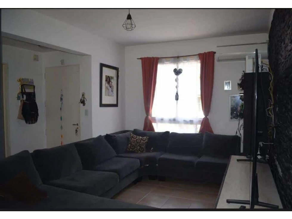 PH EN VENTA EN CASTELAR SUR!! - 2