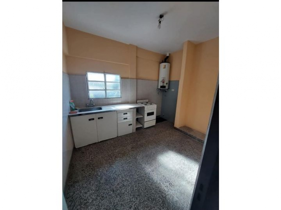 DEPARTAMENTO TRES AMBIENTES CASTELAR NORTE!!!