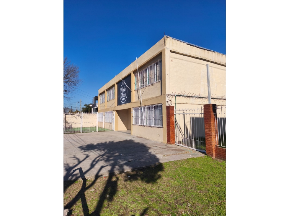 EDIFICIO EN VENTA EN EXCELENTE UBICACION EN ITUZAINGO SUR - 4