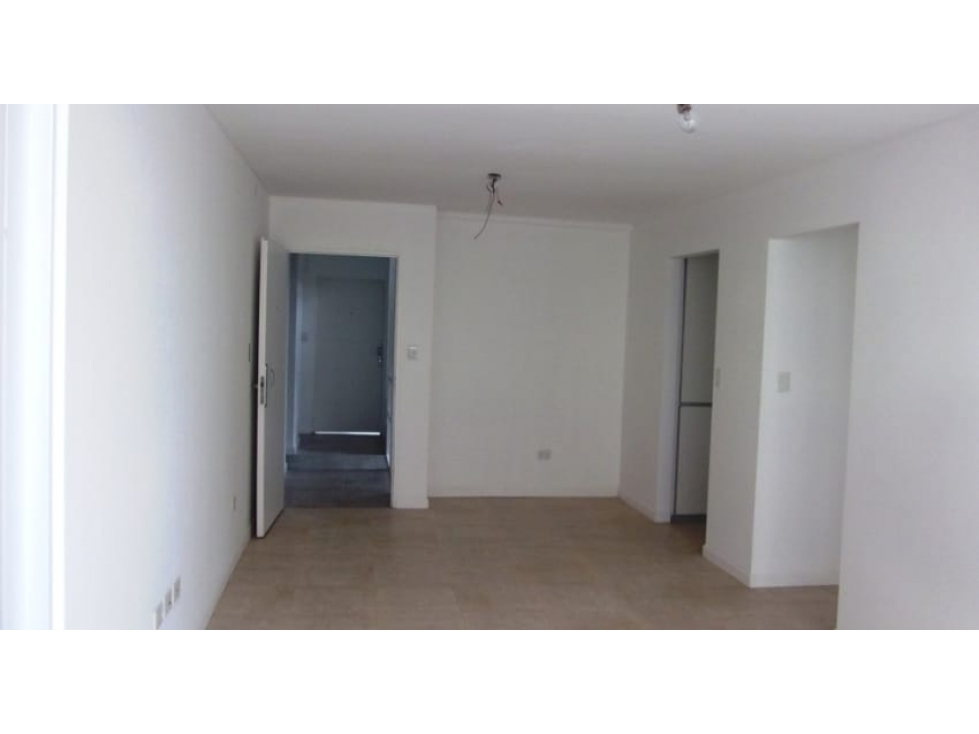 DEPARTAMENTO CASTELAR SUR!!! - 4