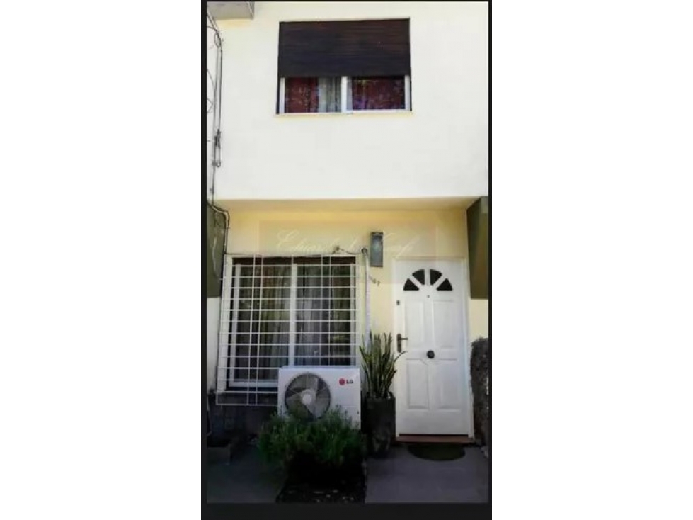DUPLEX EN VENTA EN ITUZAINGO NORTE!!