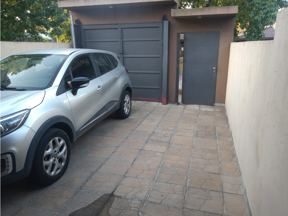 DUPLEX EN VENTA EN CASTELAR NORTE!! — foto 2