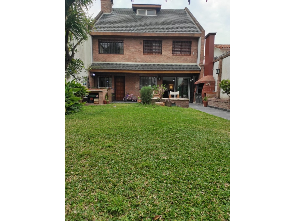 CASA EN VENTA EN RAMOS MEJIA SUR!! - 2