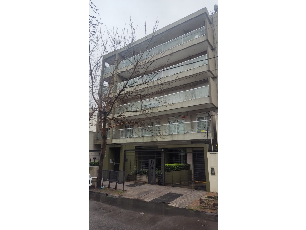 EXCELENTE DEPARTAMENTO EN CASTELAR SUR!!! - 2