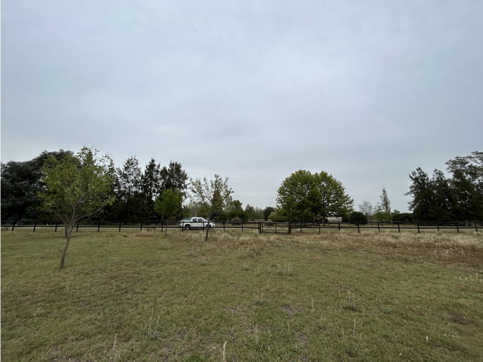 Lote en Venta en Exclusivo Barrio de Chacras Estancia Las Lilas — foto 5