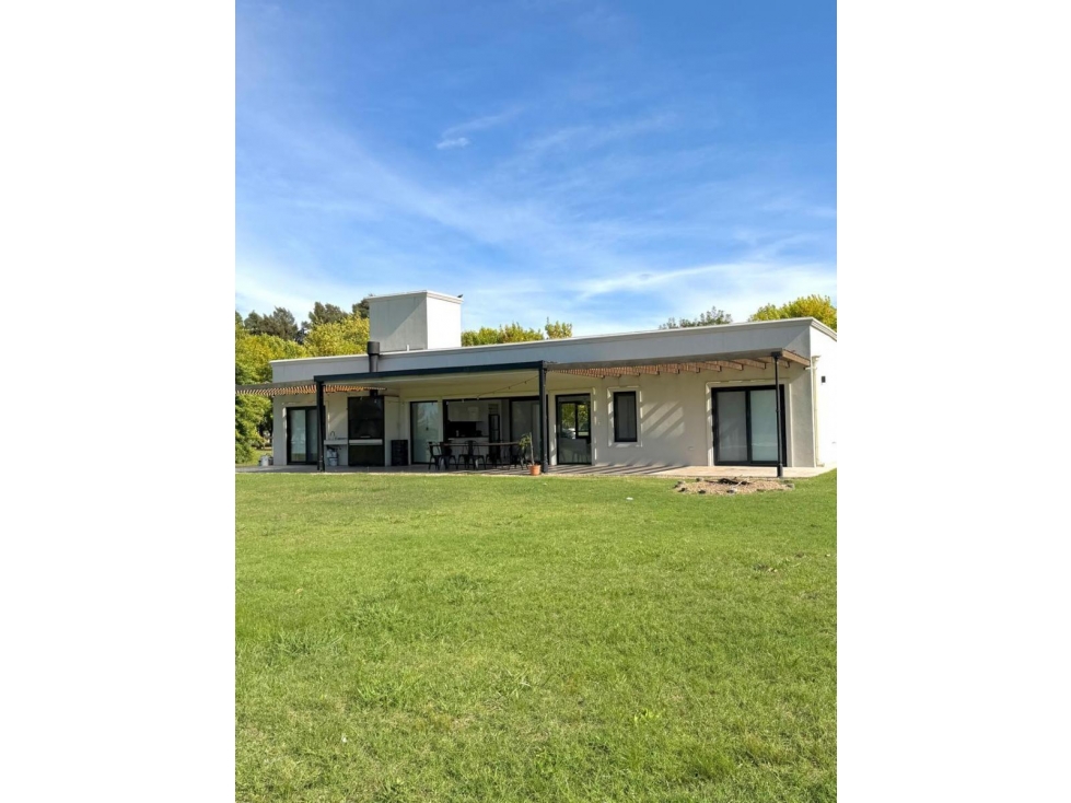 Casa en Venta Estancia Las Lilas Lujan - 4