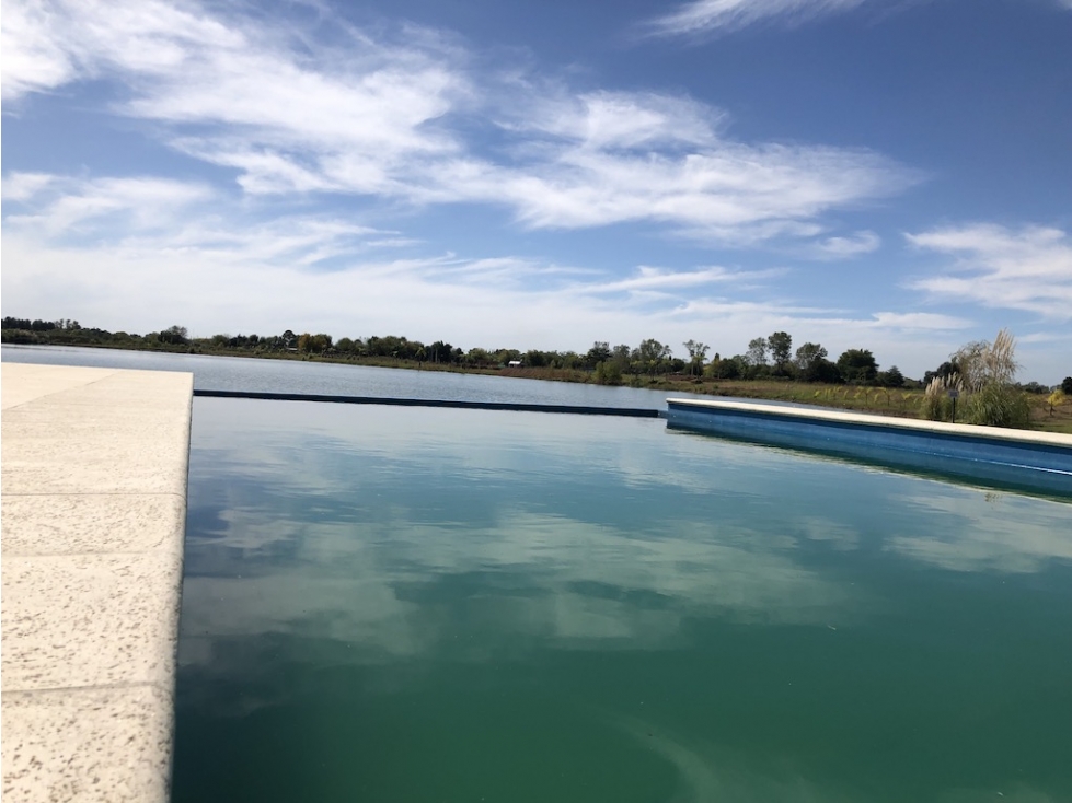 Lote en Barrio Cerrado Los Juncos Luján - 6