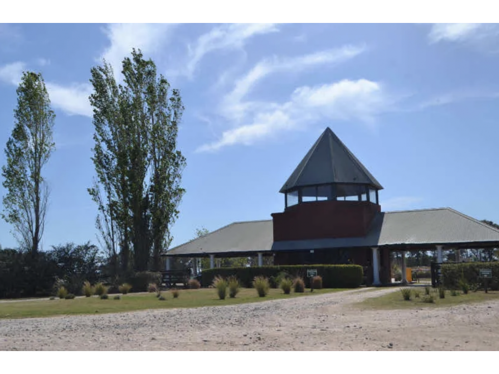 Lotes y Terrenos en el Barrio Cerrado El Espinillo Golf Luján - 6