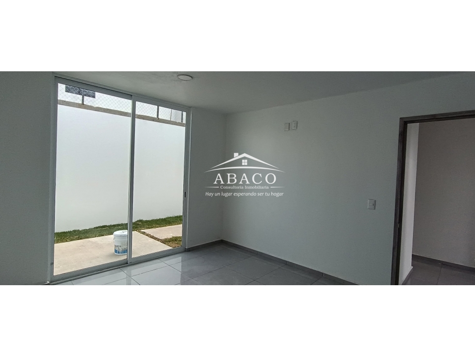 Casa en venta en San Andrés Tulancingo con doble altura y jardín - 4