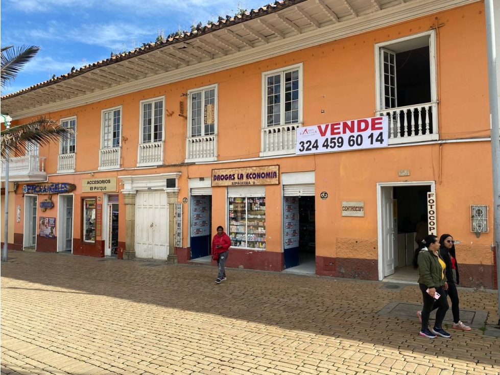 Gran Oportunidad en el Corazón Histórico de Zipaquirá - 1