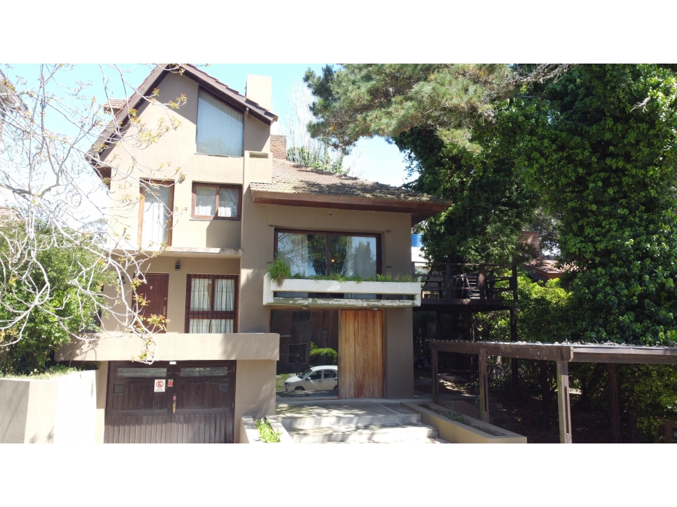 VENDO CASA 5 AMB ZONA DUPLEX UNICO EN LA ZONA - 1
