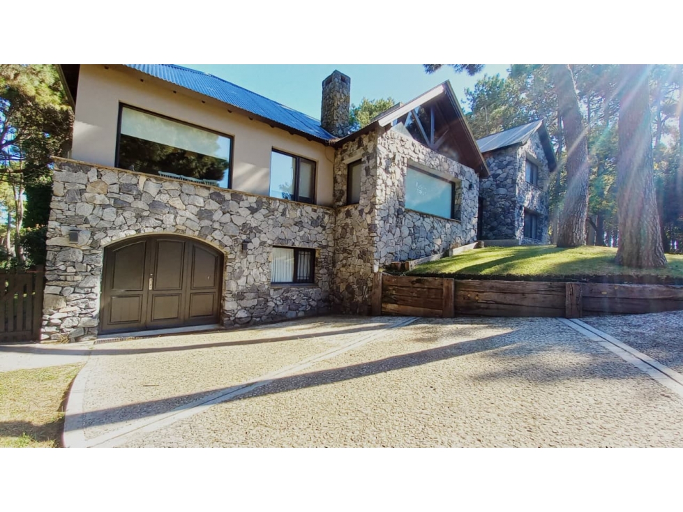 OPORTUNIDAD CASA DE 7 AMBIENTES EN PINAMAR NORTE . — foto 3