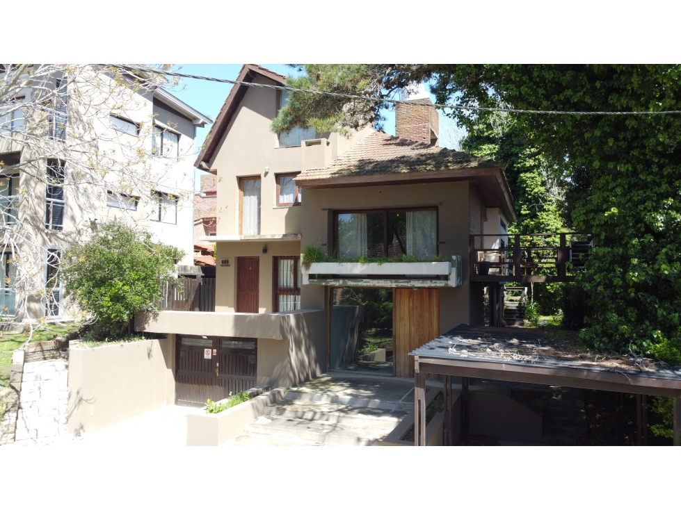 VENDO CASA 5 AMB ZONA DUPLEX UNICO EN LA ZONA - 2