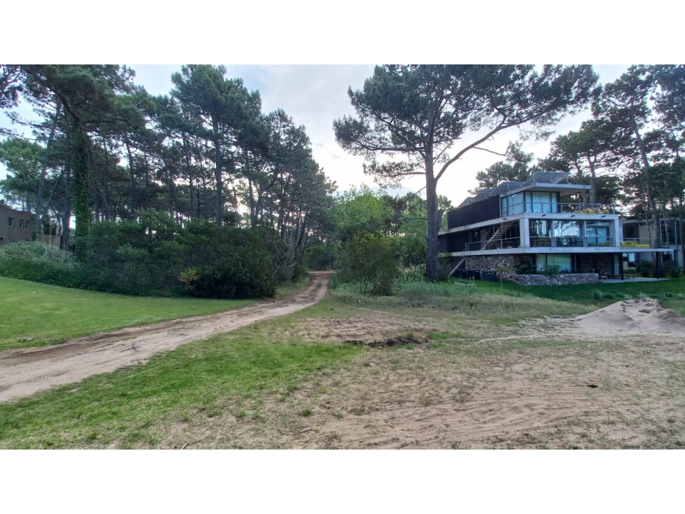 Lote en Venta Isla de Golf Carilo - 3
