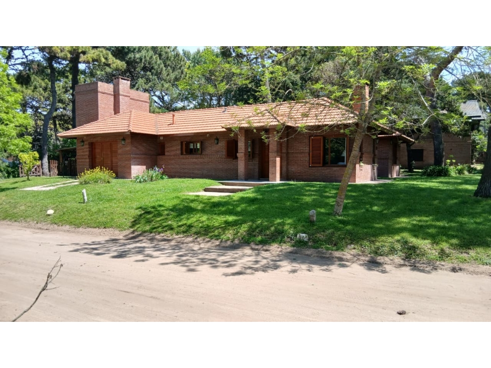 Casa en venta en Barrio B5, Pinamar | 3 dormitorios y lote de 860 m² — foto 2