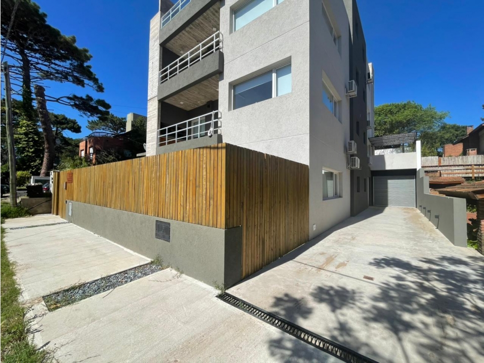 Venta departamento 2 ambientes a estrenar con patio y cochera cubierta — foto 4