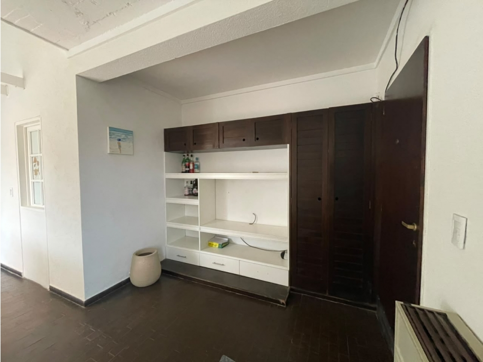 VENDO DEPARTAMENTO DE 4 AMBIENTES CON GAS NATURAL - 2