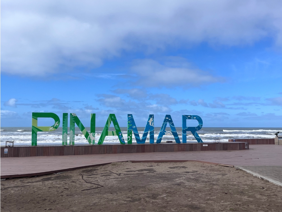 DEPARTAMENTO FRENTE AL MAR - COCHERA - PINAMAR - 4