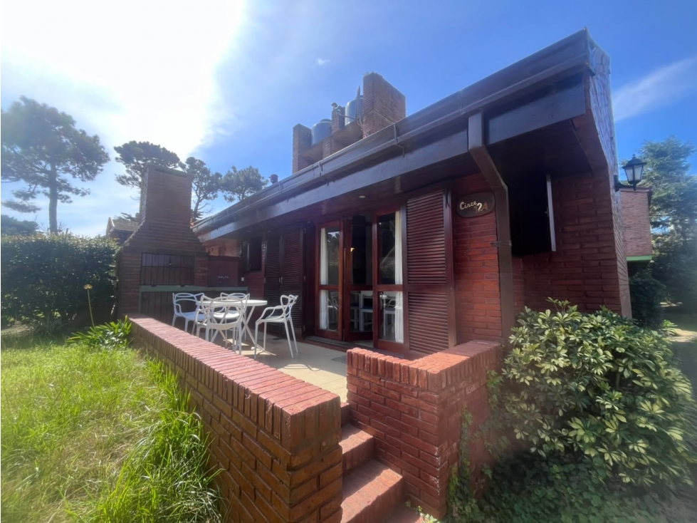 DUPLEX EN PINAMAR A METROS DEL MAR - 1