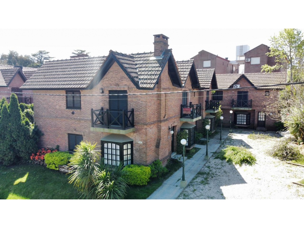 En Venta Dúplex 3 Ambientes Centro y Mar Con Cochera