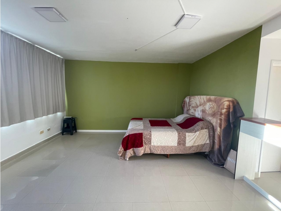 VENTA - DEPARTAMENTO C/ COCHERA EN VENTA - PASEO EL AGORA - 5