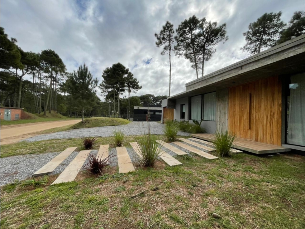VENDO CASA DE DISEÑO EN ÁLAMOS LUZ, CONFORT Y NATURALEZA - 3