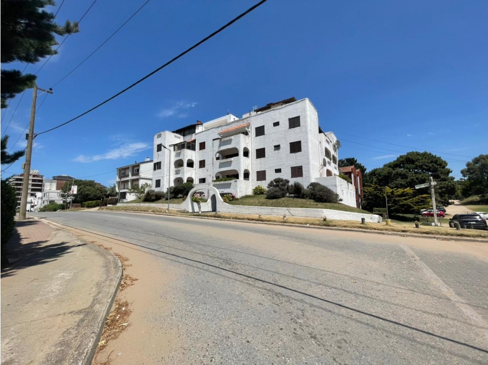 Alquiler Temporada 2027 - 2 ambientes con cochera a metros del mar — foto 4