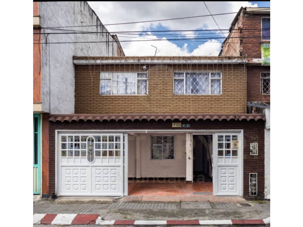 Vendo Casa Alquería lista para habitar al frente del Homecenter