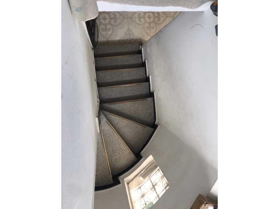 Vendo Casa Alquería sector textil y de cortinas de alta valorización — foto 2