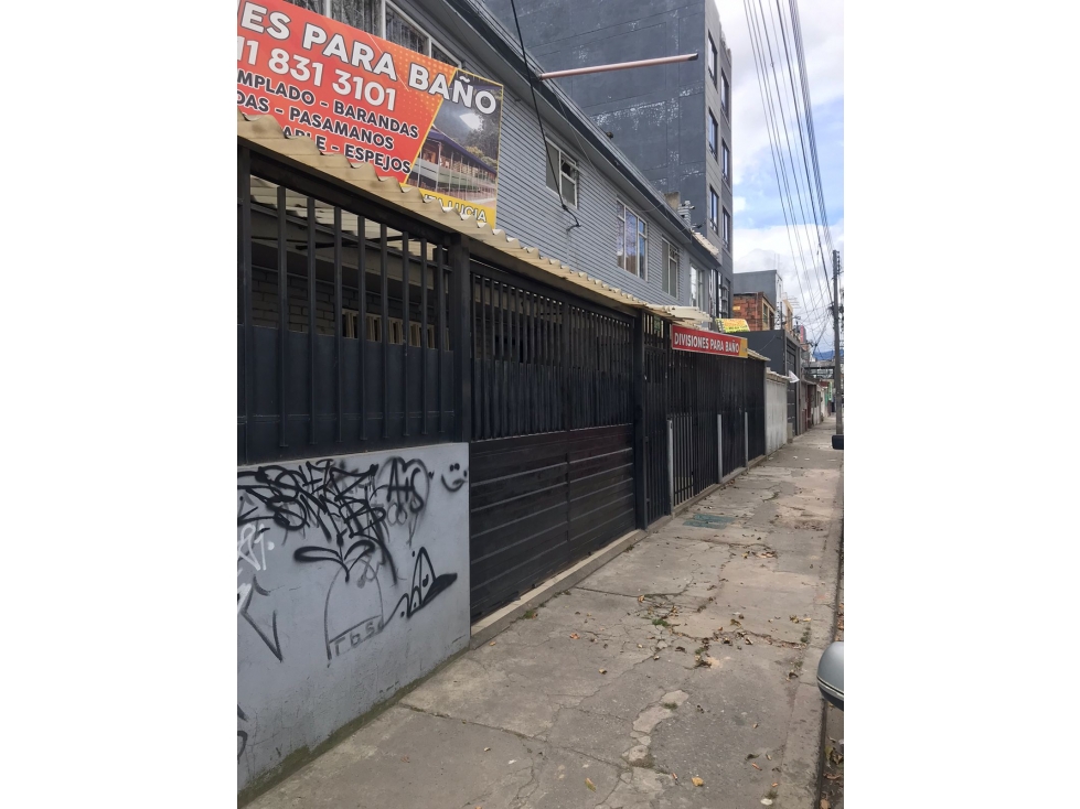 Vendo Casa esquinera Alquería sobre la Av 68 sector Textil — foto 3