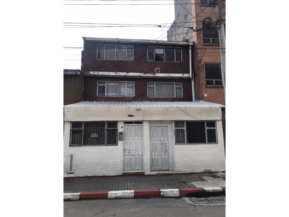 Vendo Casa barrio Alquería al frente Homecenter — foto 2
