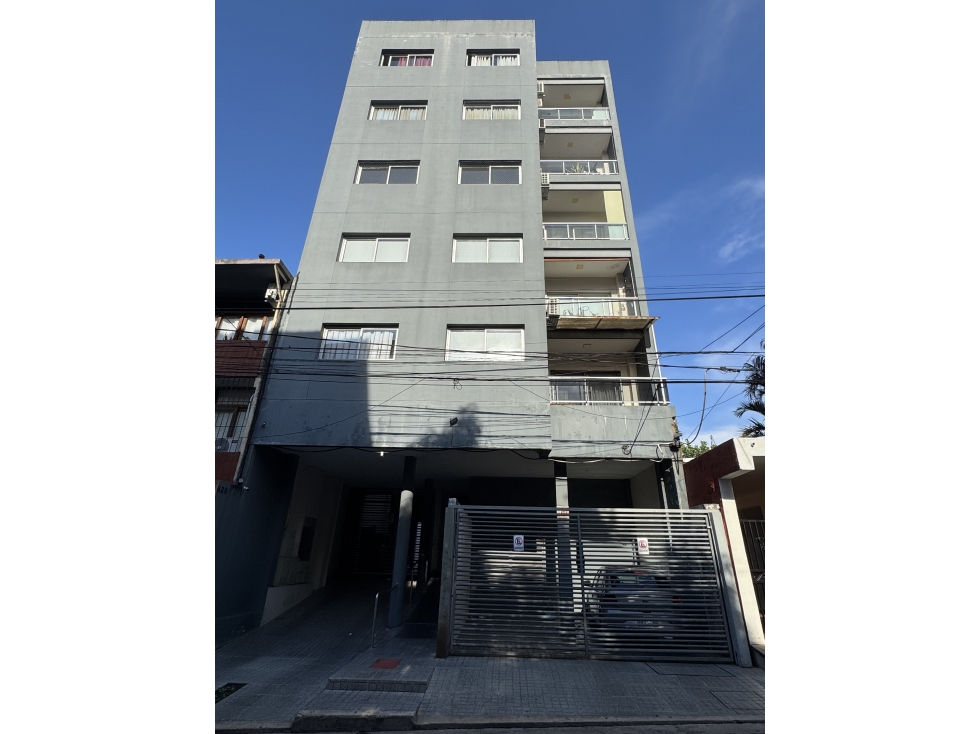 Ed. Jujuy 625 Depto de 3 Habitaciones con cochera. - 1