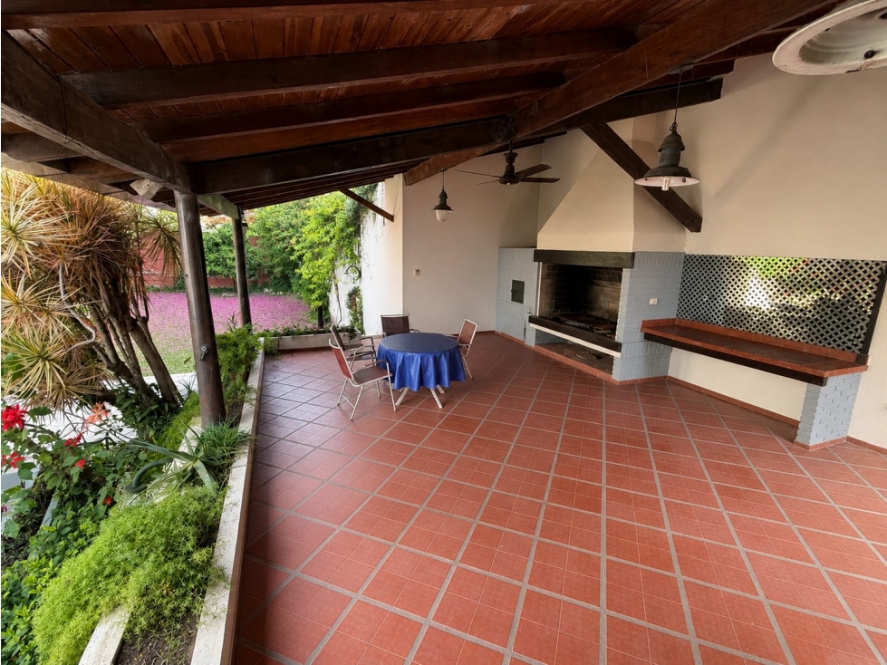 CASA - 3 DORMITORIOS - COSTANERA CTES. - 5