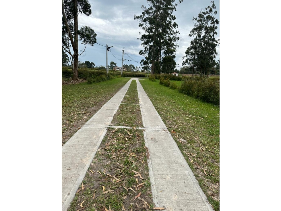 LOTE PRADERA DE MADRIGAL MESA DE LOS SANTOS - 3