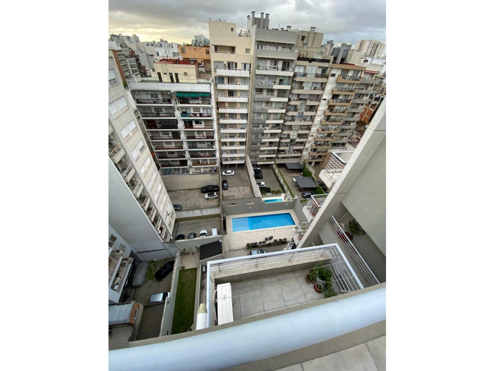 Excelente Tres Ambientes en Villa Urquiza con Amenities y Cochera Fija — foto 3