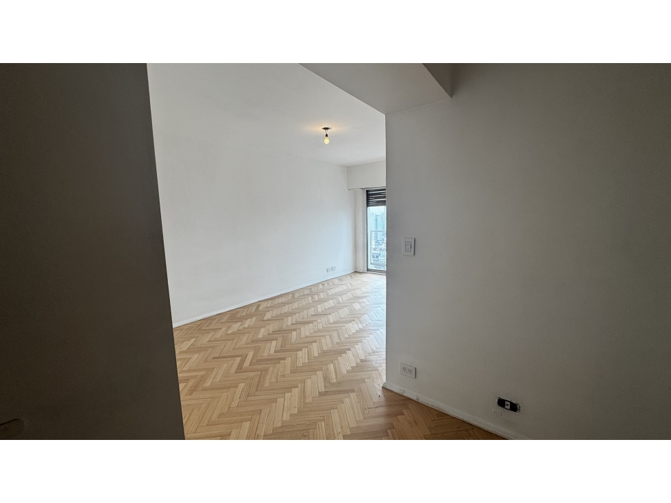 Venta tres ambientes con lavadero - piso alto vista abierta - flores - 4