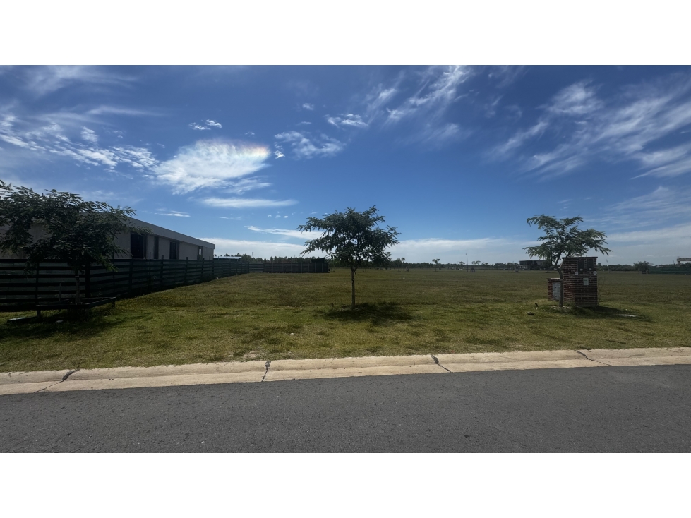 Venta de lote 650m2 en barrio Amarras - Puertos del Lago - Escobar — foto 5