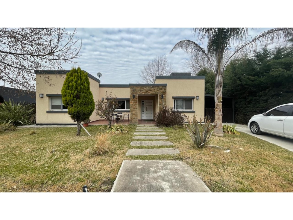 Venta Excelente casa 4 amb. Barrio privado Pilar - Manzanares chico - 3