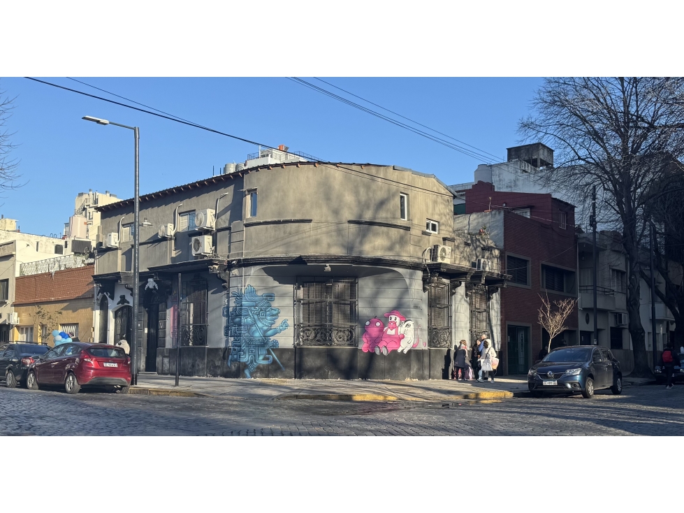 venta casa excelente esquina lote comercial en el barrio de Colegiales - 1
