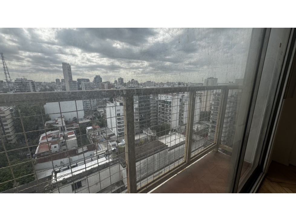 Venta tres ambientes con lavadero - piso alto vista abierta - flores - 3