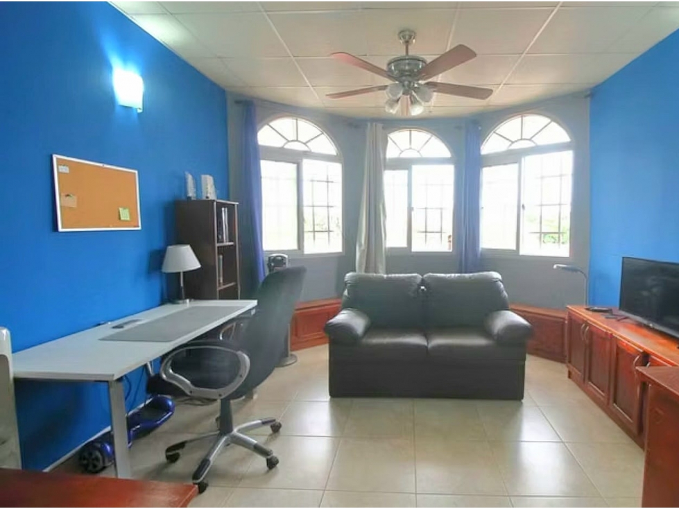 VENTA DE CASA REMODELADA EN BETHANIA CIUDAD DE PANAMÁ