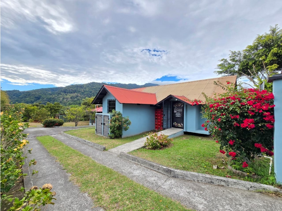Se vende lote con restaurante en Chiriquí, Volcán