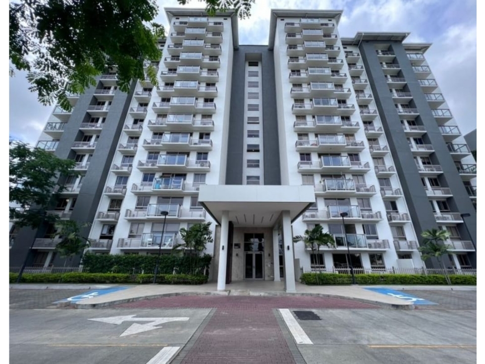 Se vende apartamento en Panamá Pacifico, Ph Parterre