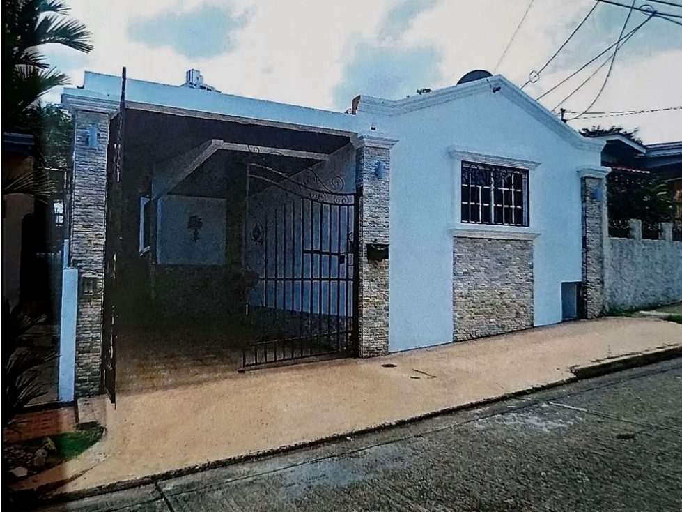 CASA EN VENTA EN VILLA DE LAS FUENTES 2 — foto 2