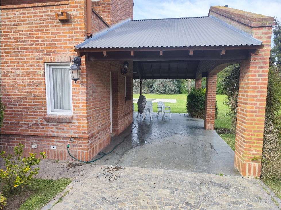 Chacras de Open Door , casa en venta permuto-financio - 3