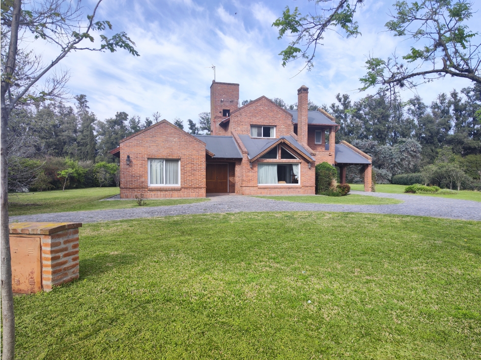 Chacras de Open Door , casa en venta permuto-financio - 2