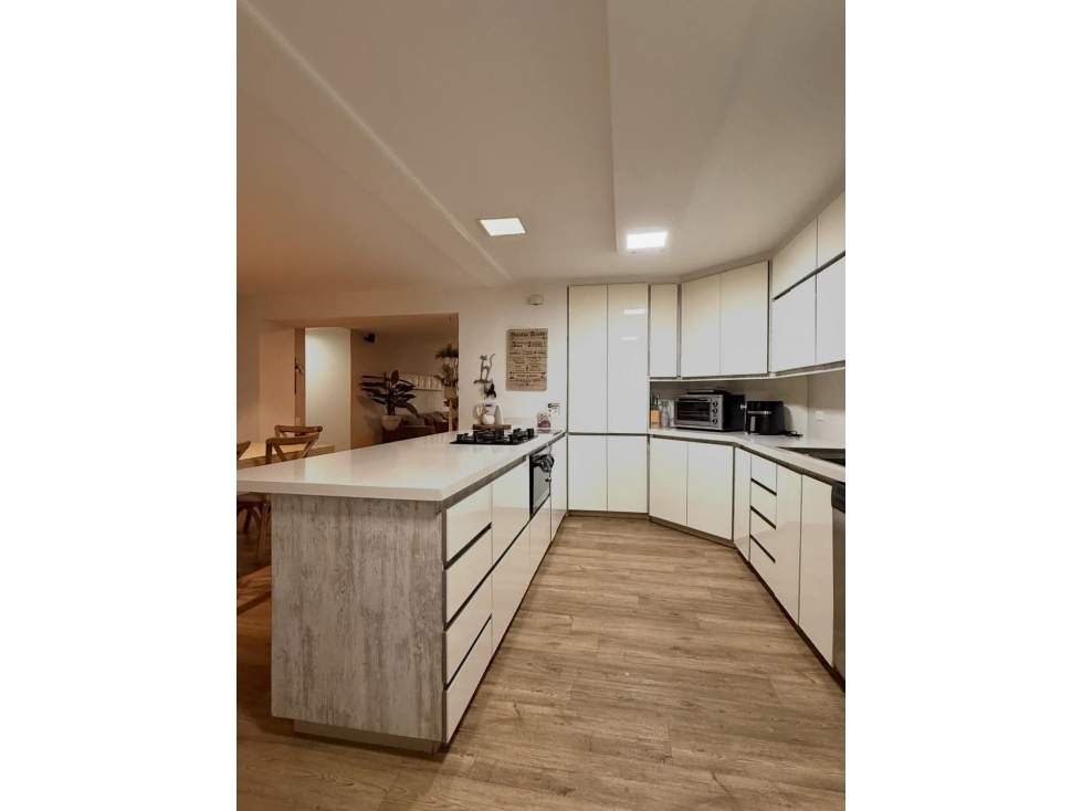 Venta de Apartamento con gran terraza en El Poblado- Ccial Santafe — foto 5
