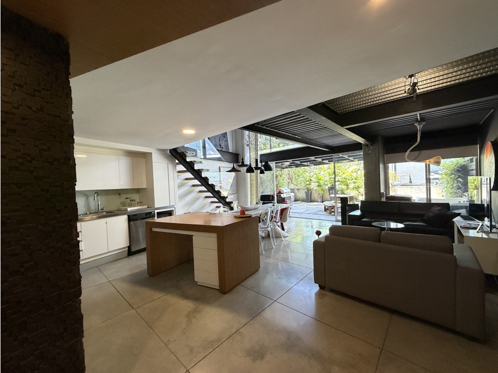 Venta de apartamento duplex en Astorga, El Poblado